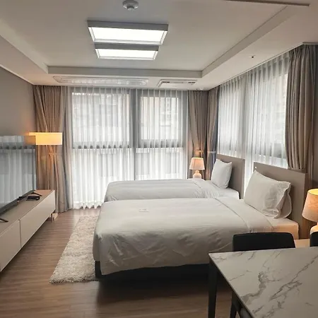 Sollago Myeongdong Hotel & Residence Seoul Exterior photo