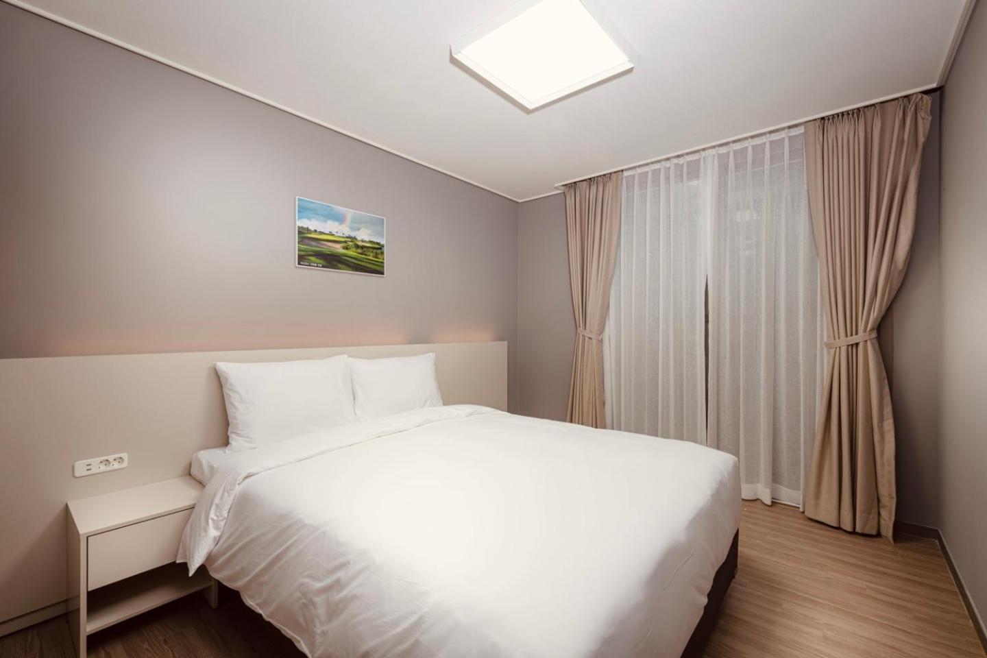 Sollago Myeongdong & ホテル 4*