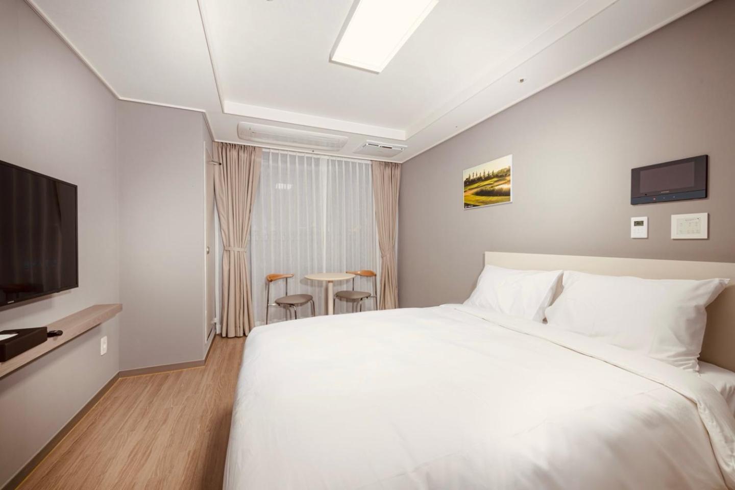Hotel Sollago Myeongdong & 4*